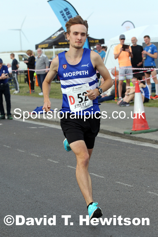 Senior mens 6 stage relay, 2021 Northern 6 and 4 Stage and Young Athletes Road Relays, Redcar. Photo: David T. Hewitson/Sports for All Pics